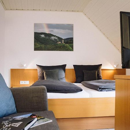 Gaestehaus Kiebel Lösnich エクステリア 写真