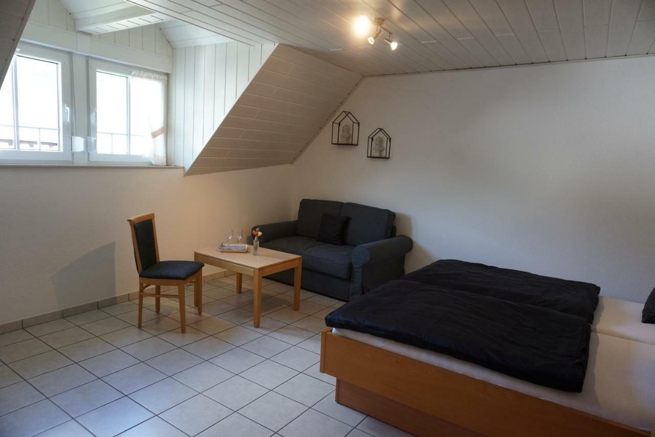 Gaestehaus Kiebel Lösnich エクステリア 写真